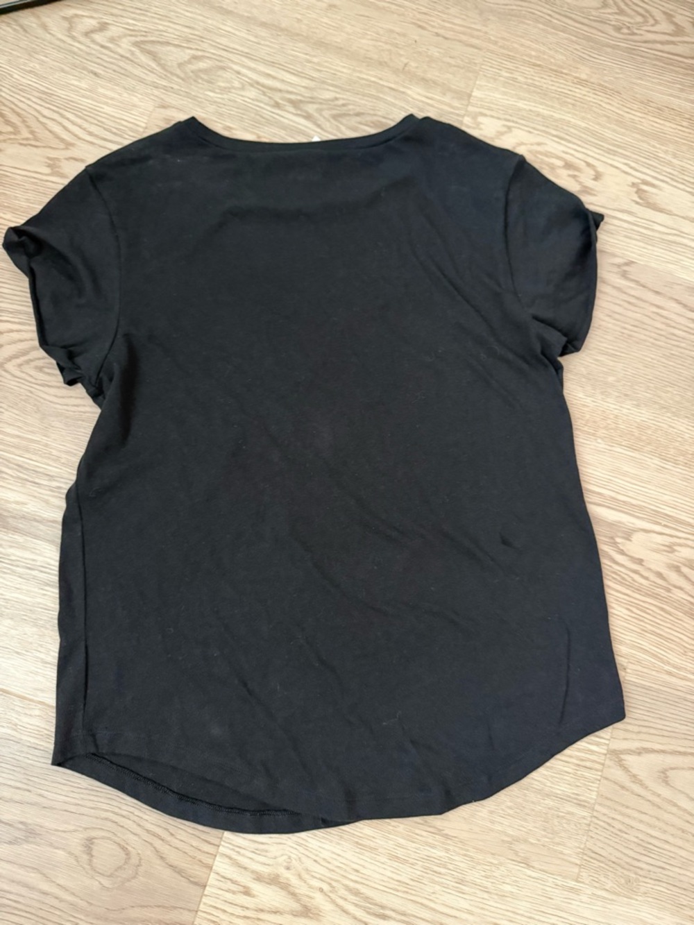 PINK Victoria's Secret Las Vegas Sequin Graphic Tee - Picture 4 of 4